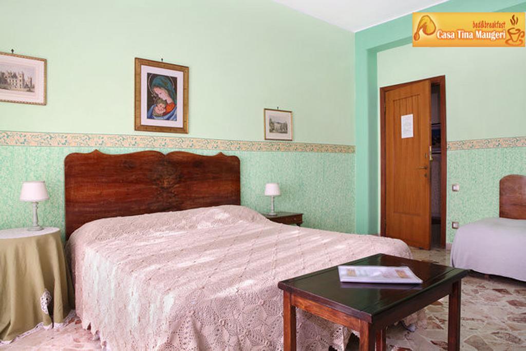 Casa Tina Maugeri Bed & Breakfast Catania Ruang foto