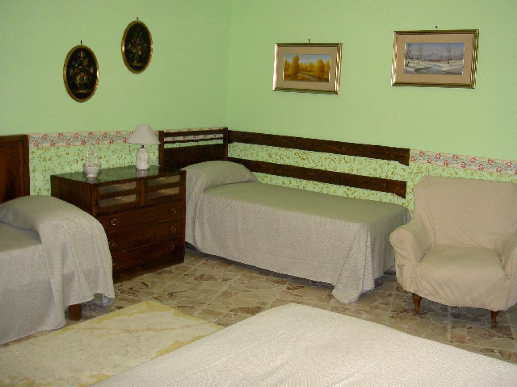 Casa Tina Maugeri Bed & Breakfast Catania Ruang foto