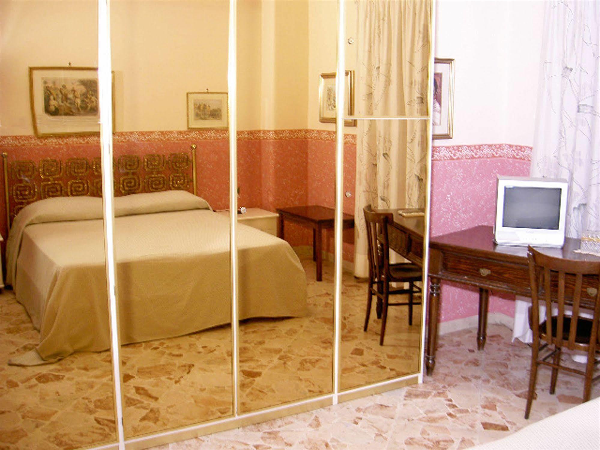 Casa Tina Maugeri Bed & Breakfast Catania Bagian luar foto