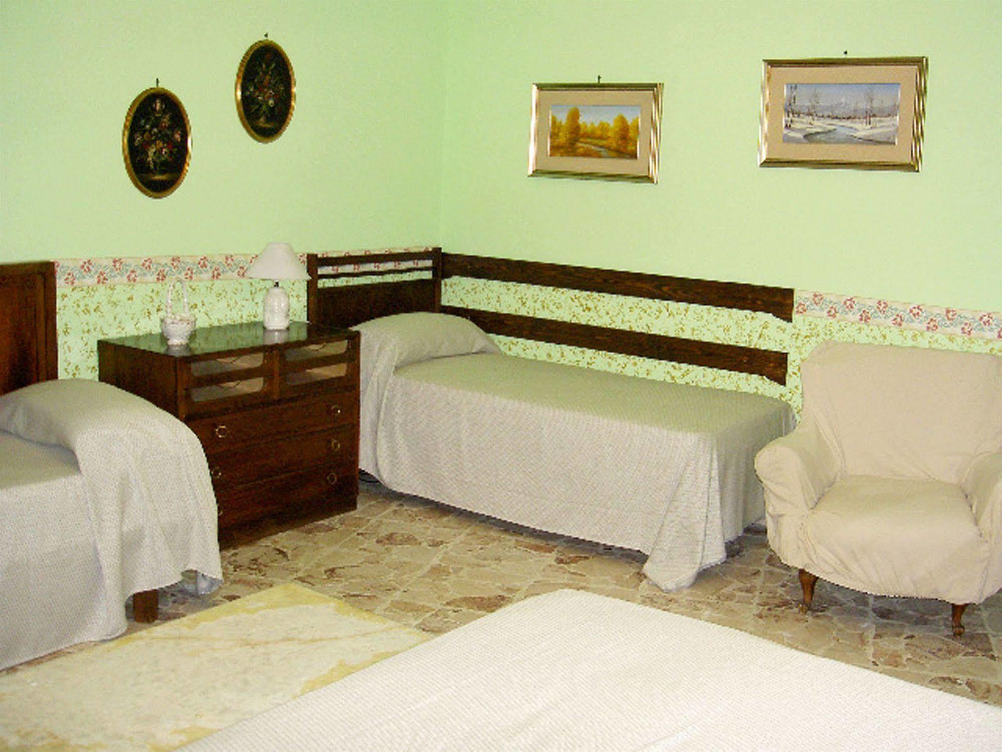 Casa Tina Maugeri Bed & Breakfast Catania Bagian luar foto