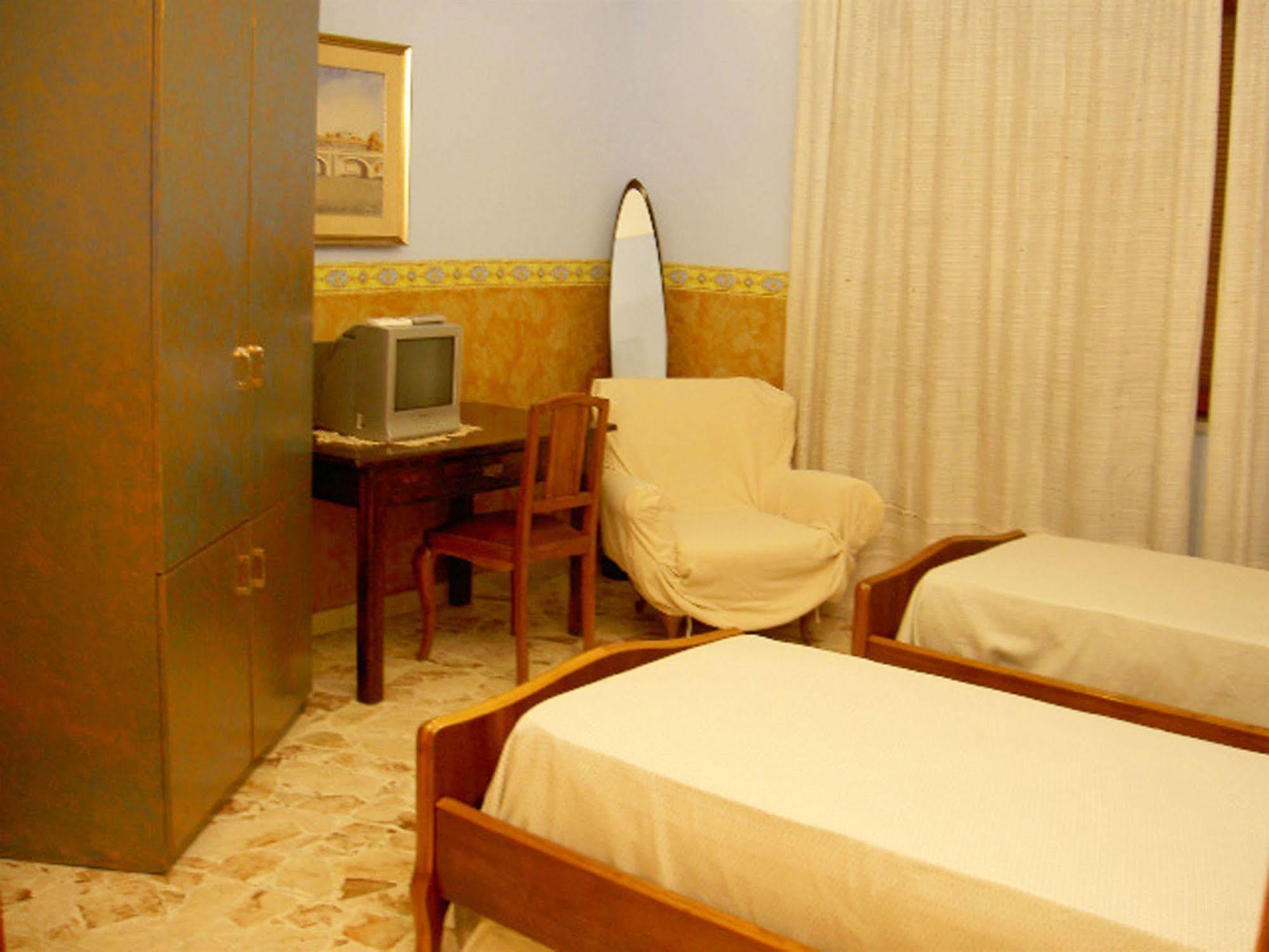 Casa Tina Maugeri Bed & Breakfast Catania Bagian luar foto