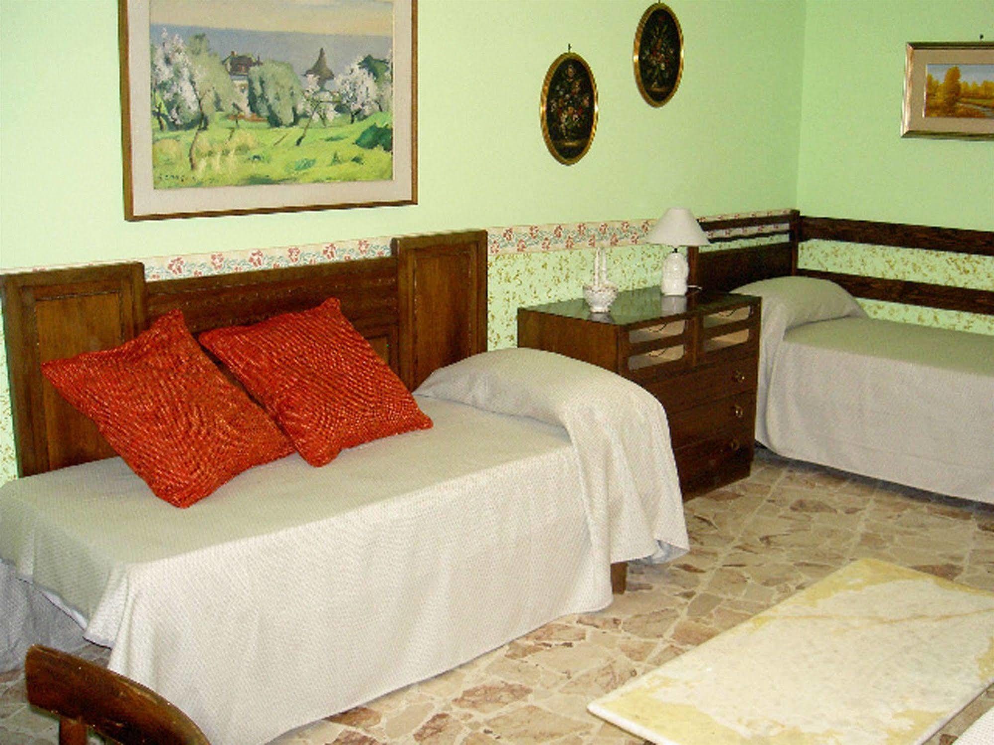 Casa Tina Maugeri Bed & Breakfast Catania Bagian luar foto
