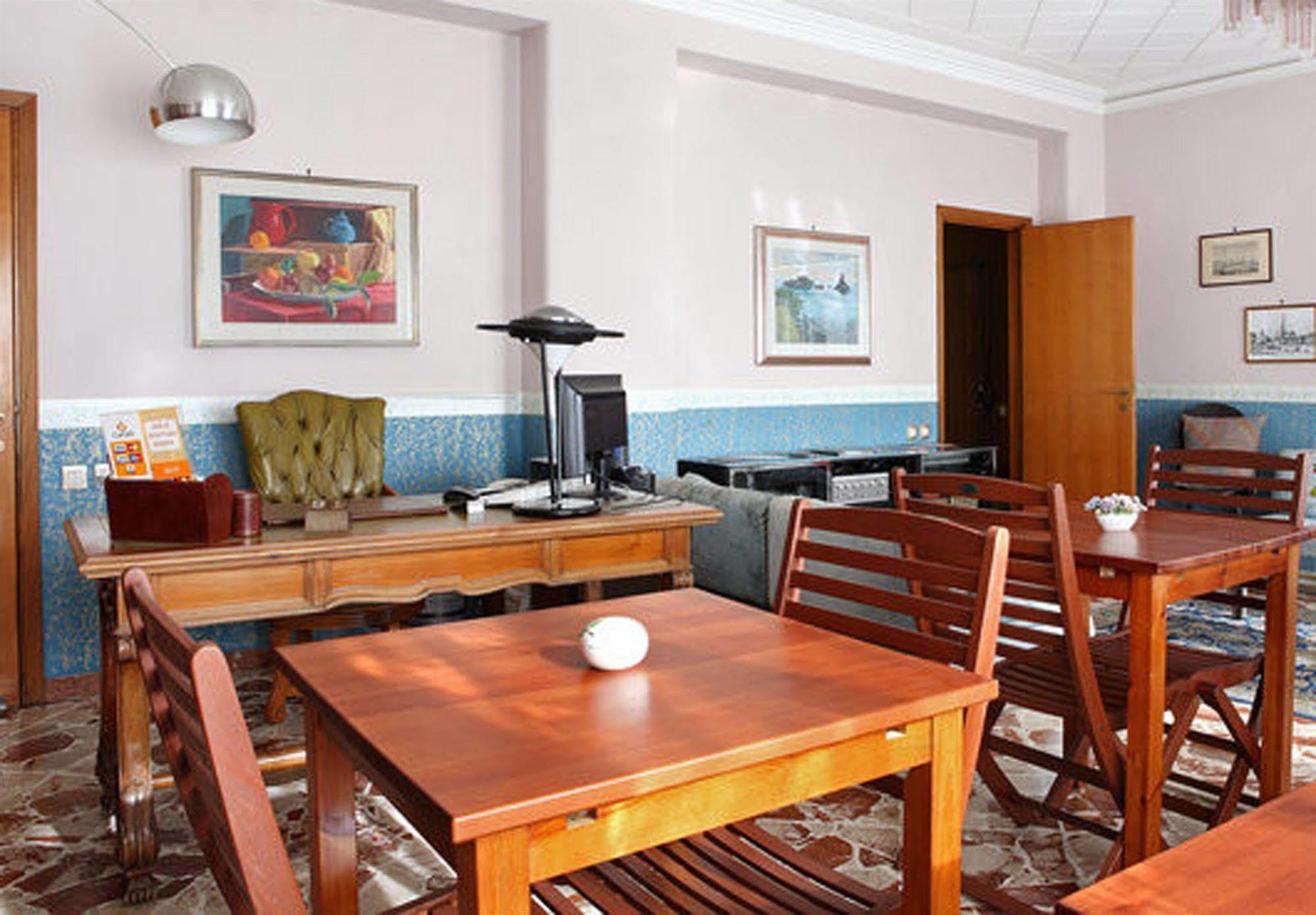 Casa Tina Maugeri Bed & Breakfast Catania Bagian luar foto