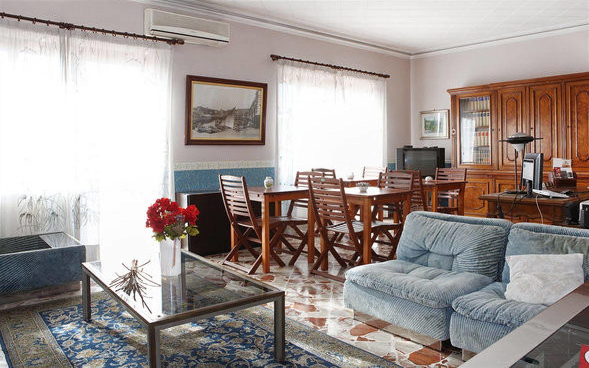 Casa Tina Maugeri Bed & Breakfast Catania Bagian luar foto