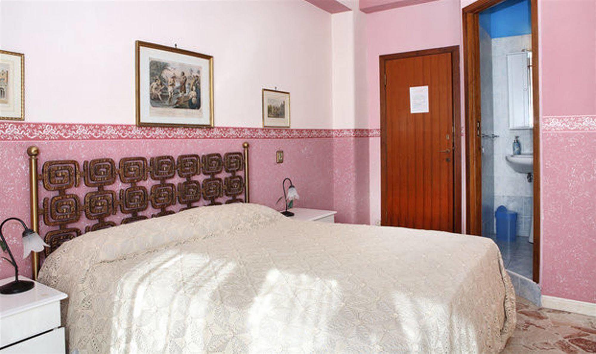 Casa Tina Maugeri Bed & Breakfast Catania Bagian luar foto