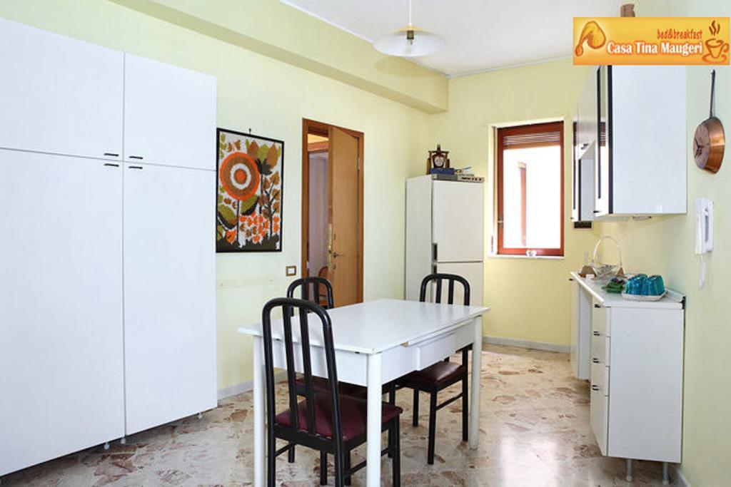 Casa Tina Maugeri Bed & Breakfast Catania Bagian luar foto